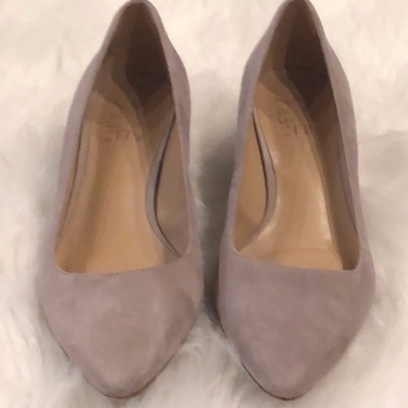 Naturalizer Pippa Suede Pump - Size 6.5W - Picture 5 of 8